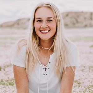 Meet your Posher, Katelyn